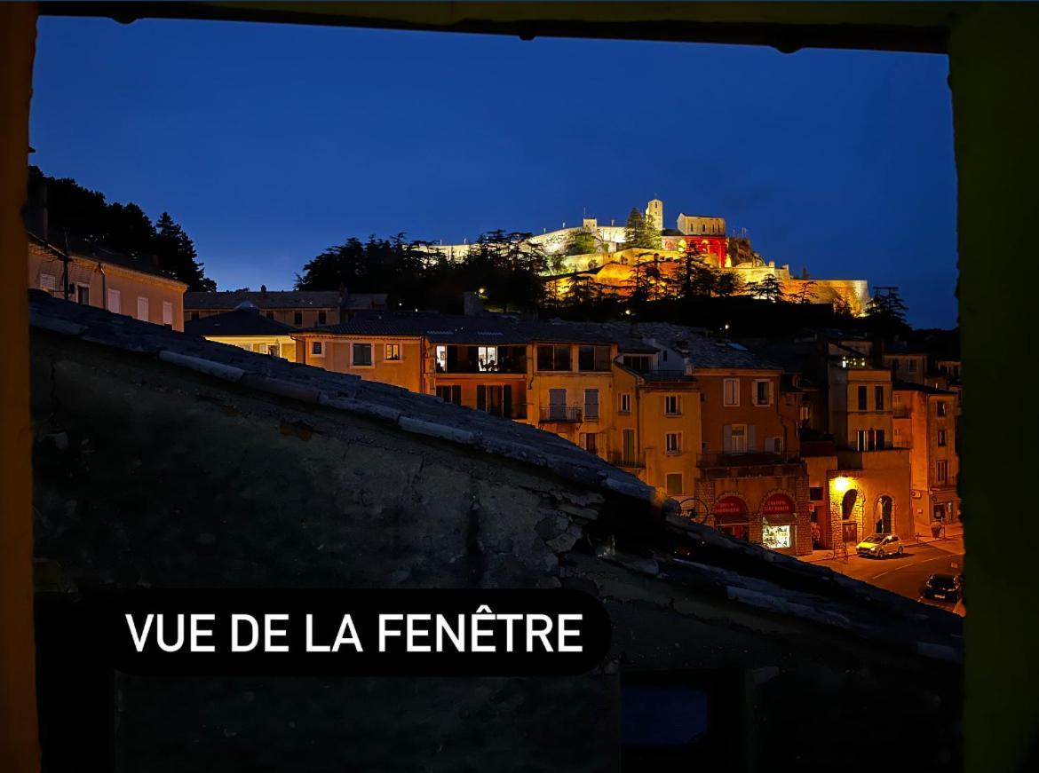 Le Jalet En Provence - Penthouse Apartment Sisteron Luaran gambar